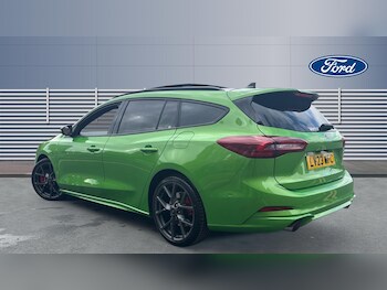 Used Ford Focus 2023 for sale - 76242774: Photo 2
