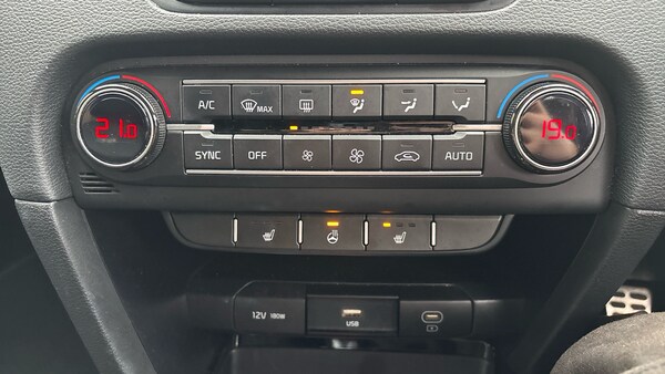 Used Kia Ceed 2022 for sale - 76233075: Photo 40