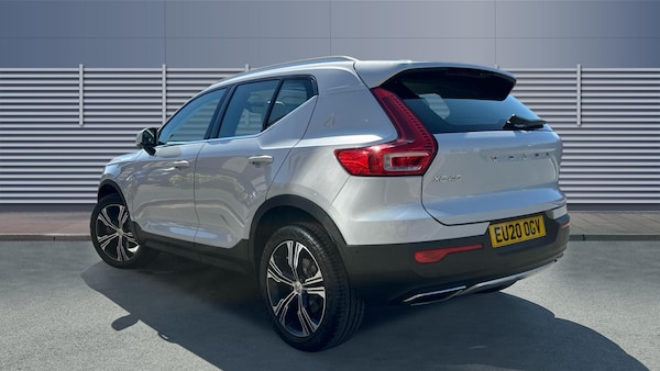 Used Volvo XC40 2020 for sale - 76274365: Photo 2