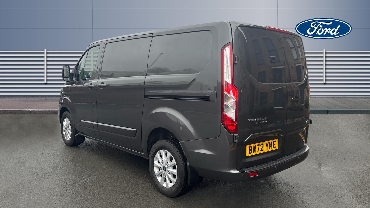Used Ford Transit Custom 2023 for sale - 76980720: Photo 2