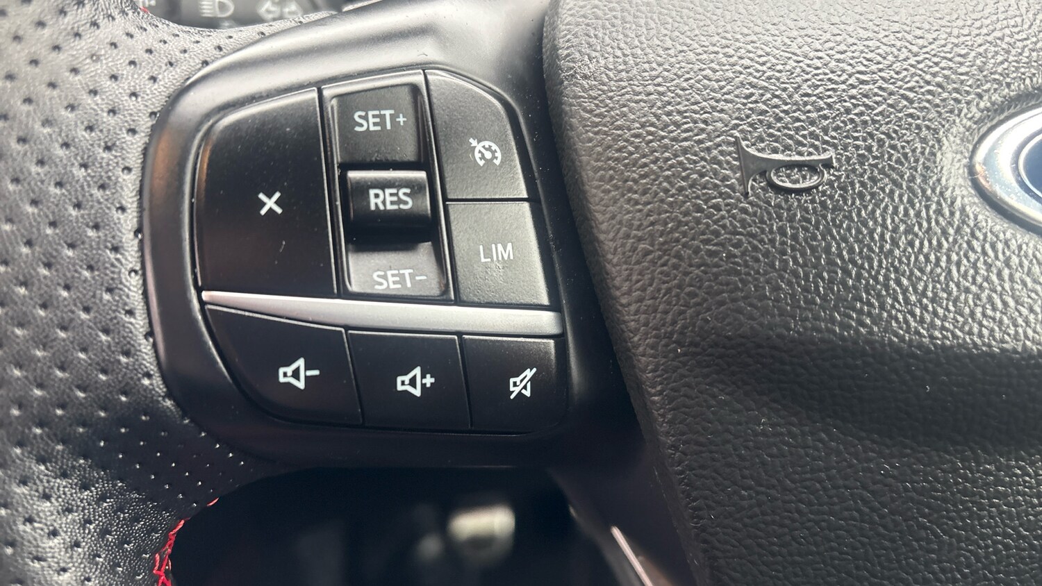 Used Ford Kuga 2023 for sale - 77474600: Photo 33