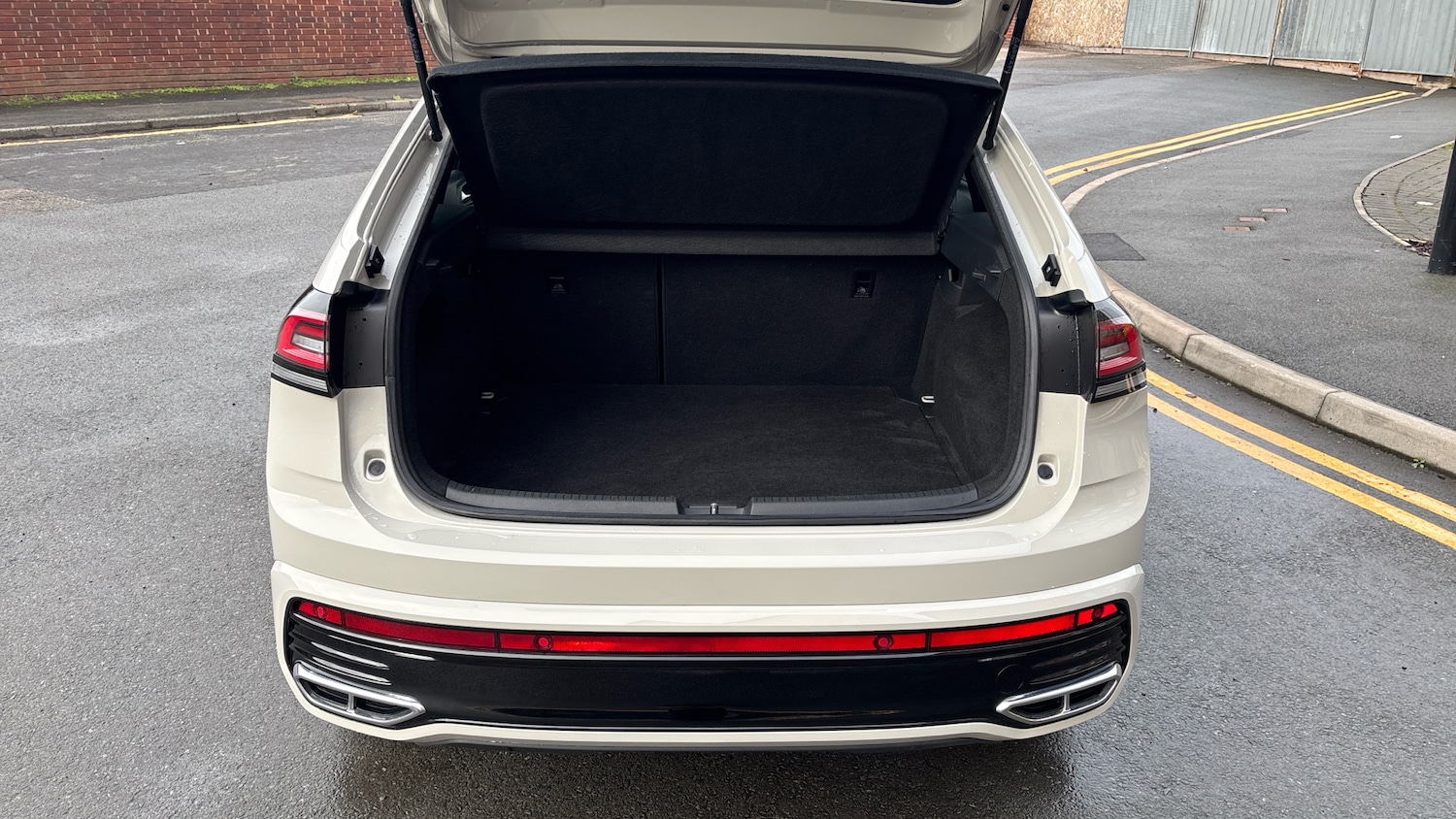 Used Volkswagen Taigo 2024 for sale - 77207369: Photo 4