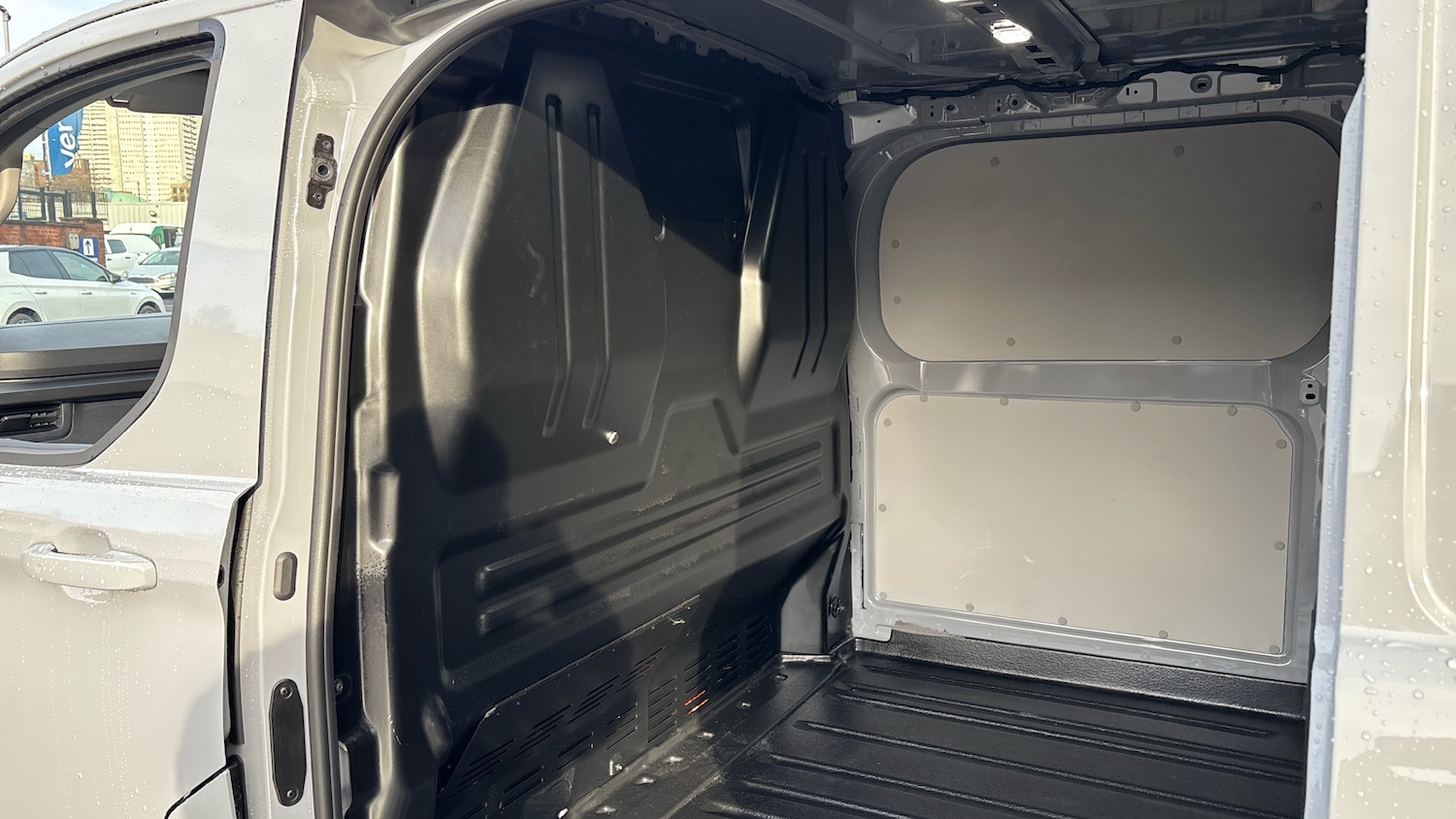 Used Ford Transit Custom 2025 for sale - 76963209: Photo 18