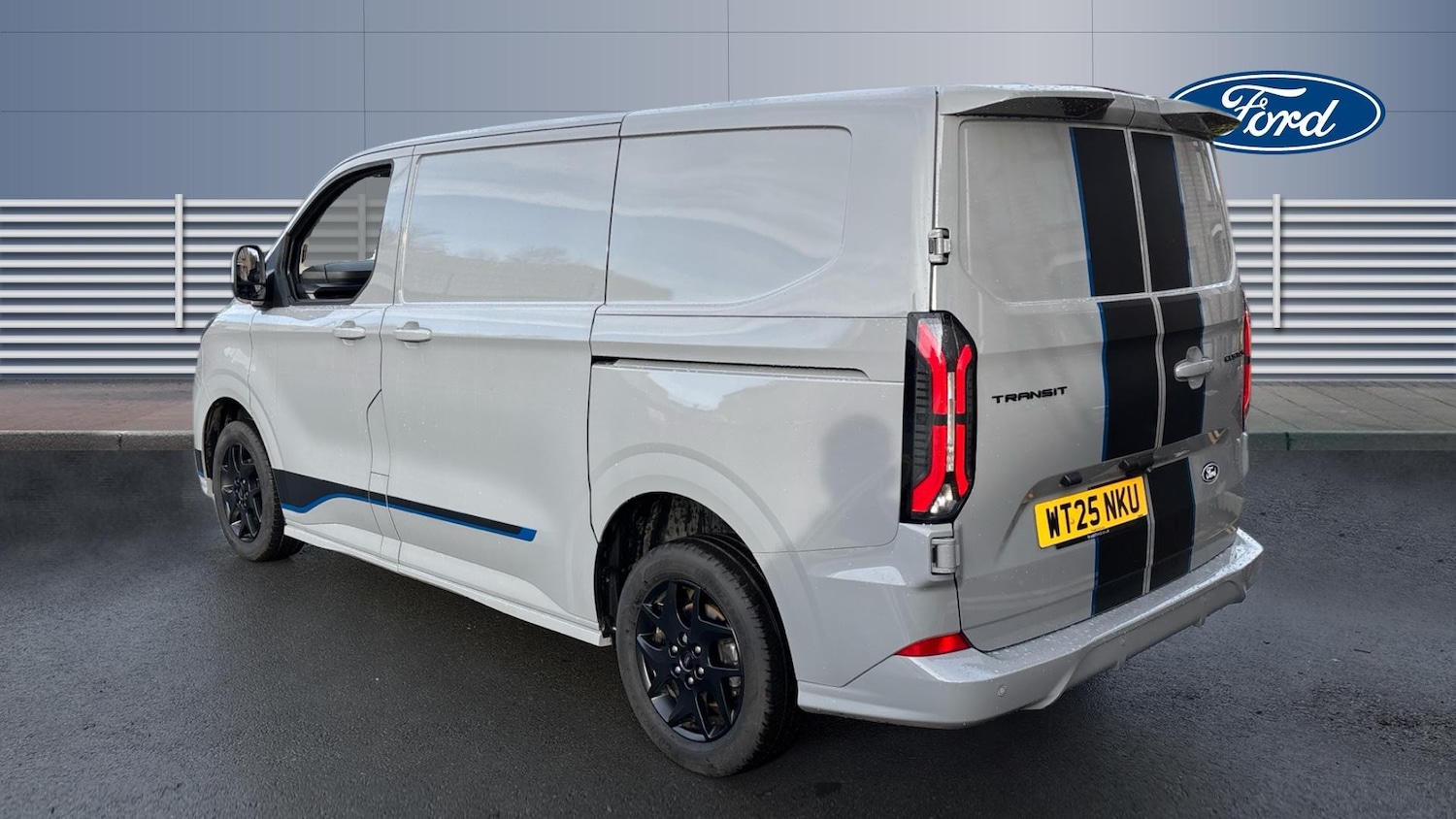 Used Ford Transit Custom 2025 for sale - 76963209: Photo 2