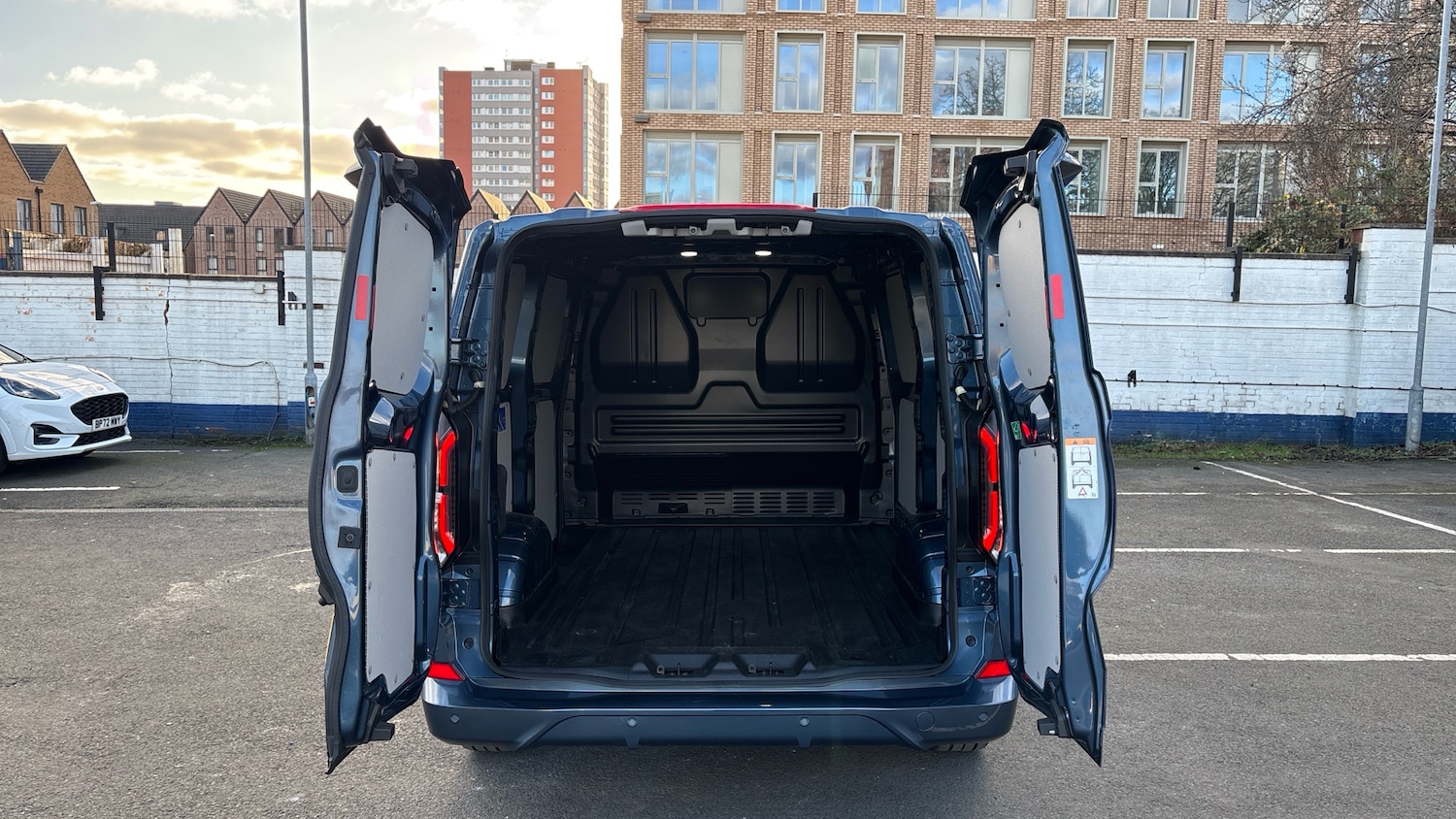 Used Ford Transit Custom 2024 for sale - 77046516: Photo 3