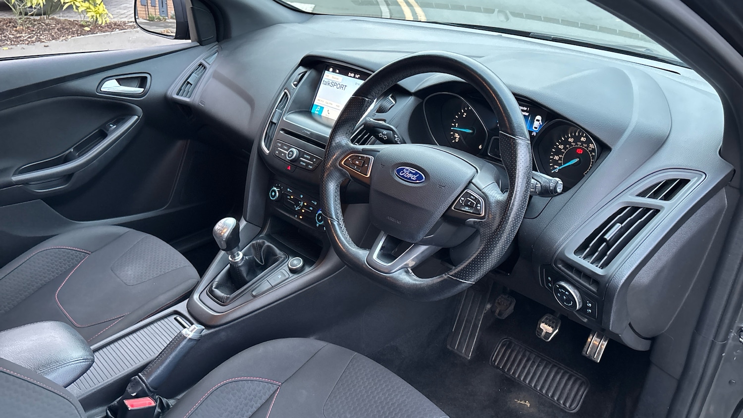 Used Ford Focus 2018 for sale - 76507269: Photo 11