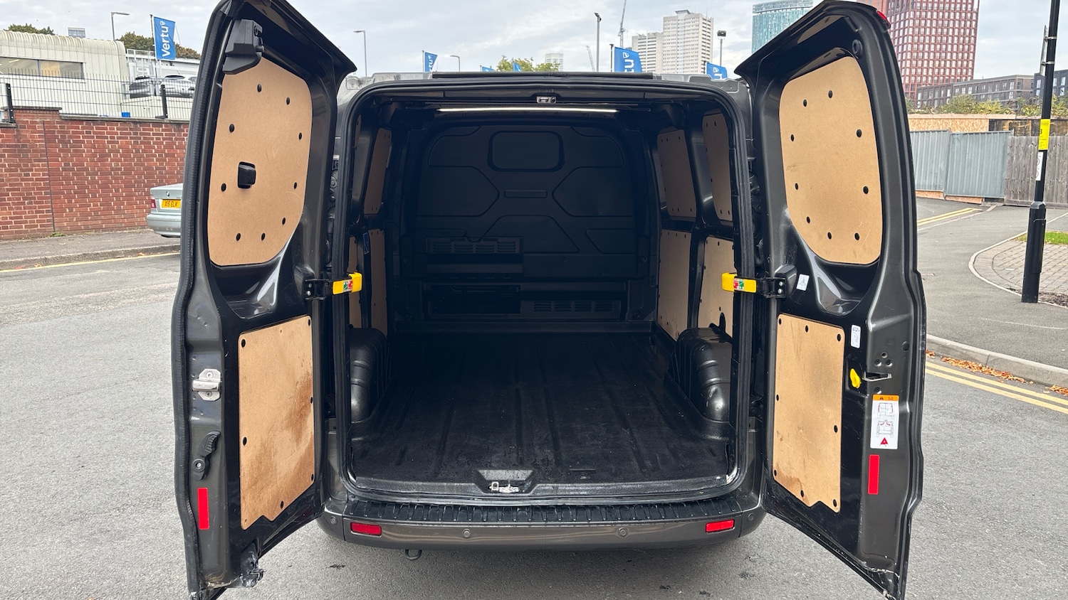Used Ford Transit Custom 2023 for sale - 76156552: Photo 3