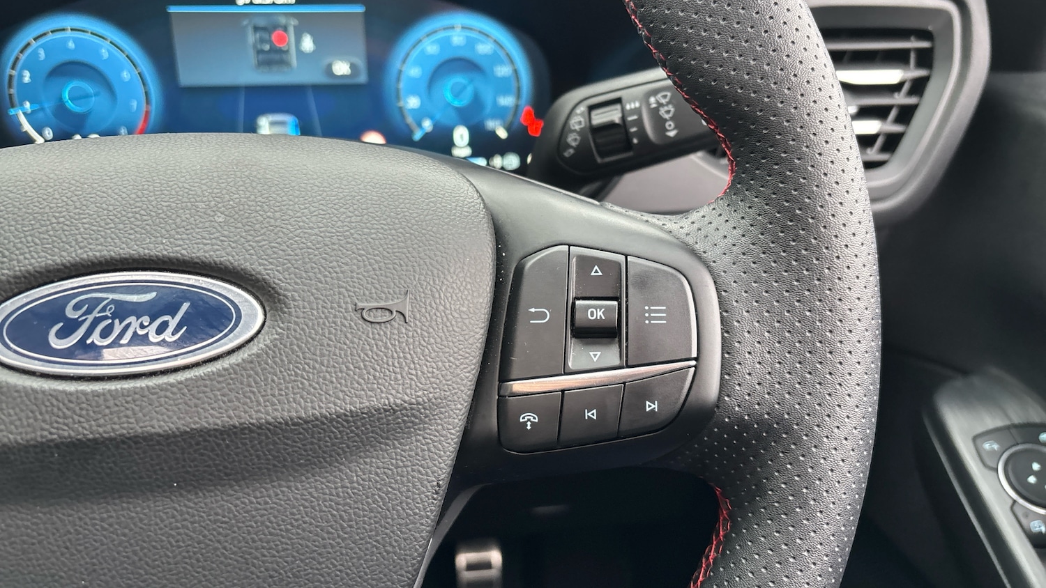 Used Ford Kuga 2025 for sale - 76958448: Photo 24