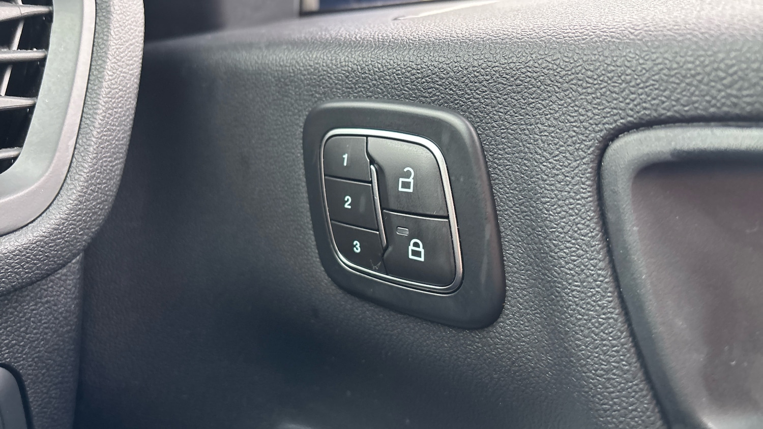 Used Ford Kuga 2025 for sale - 76958448: Photo 29