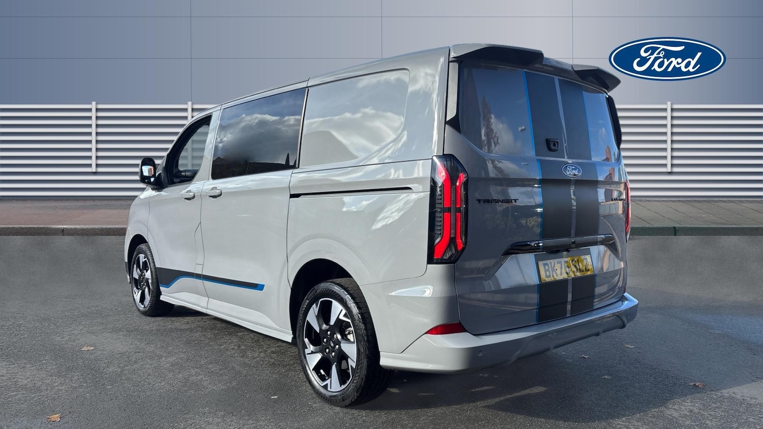 Used Ford Transit Custom 2025 for sale - 76362836: Photo 2