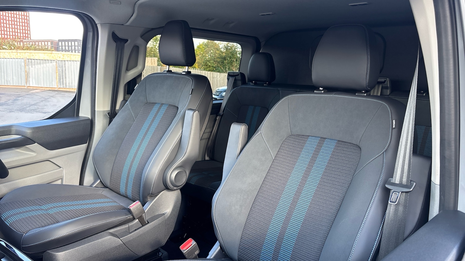Used Ford Transit Custom 2025 for sale - 76362836: Photo 38