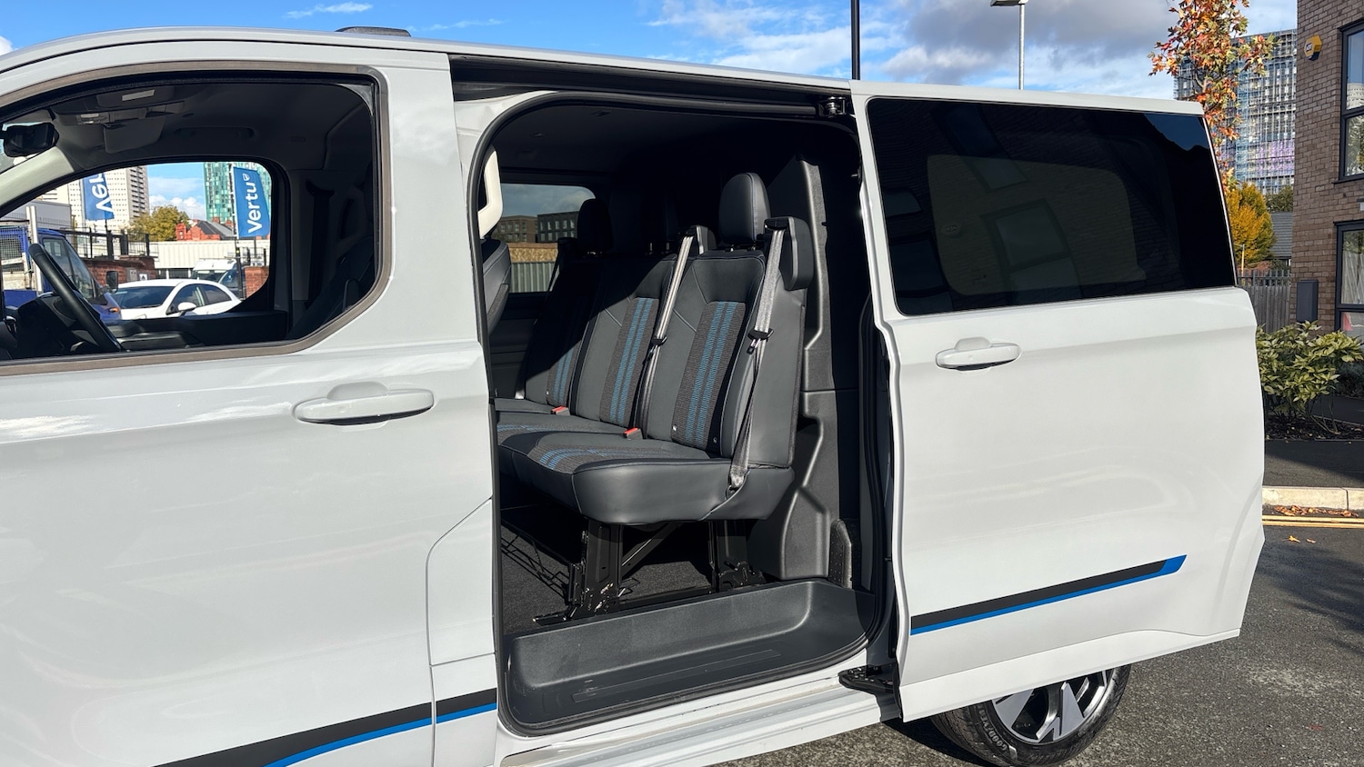 Used Ford Transit Custom 2025 for sale - 76362836: Photo 5