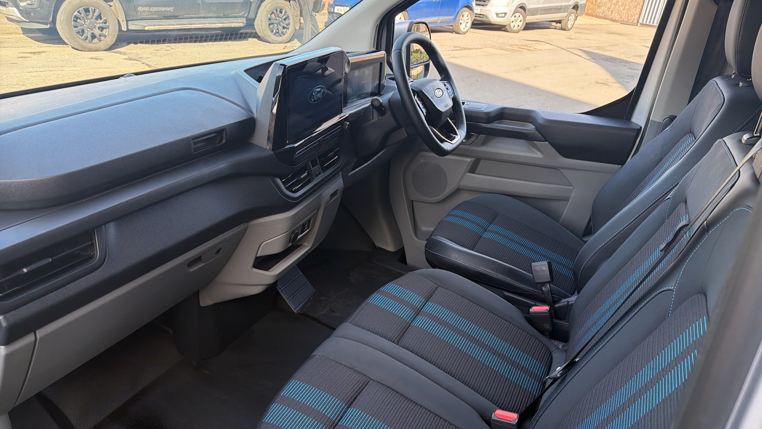 Used Ford Transit Custom 2024 for sale - 77962182: Photo 13