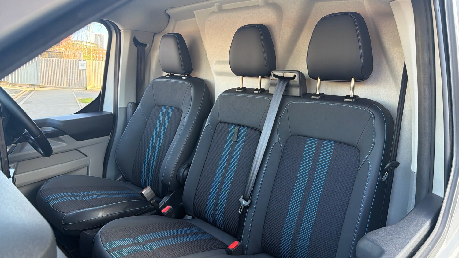 Used Ford Transit Custom 2024 for sale - 77962182: Photo 32