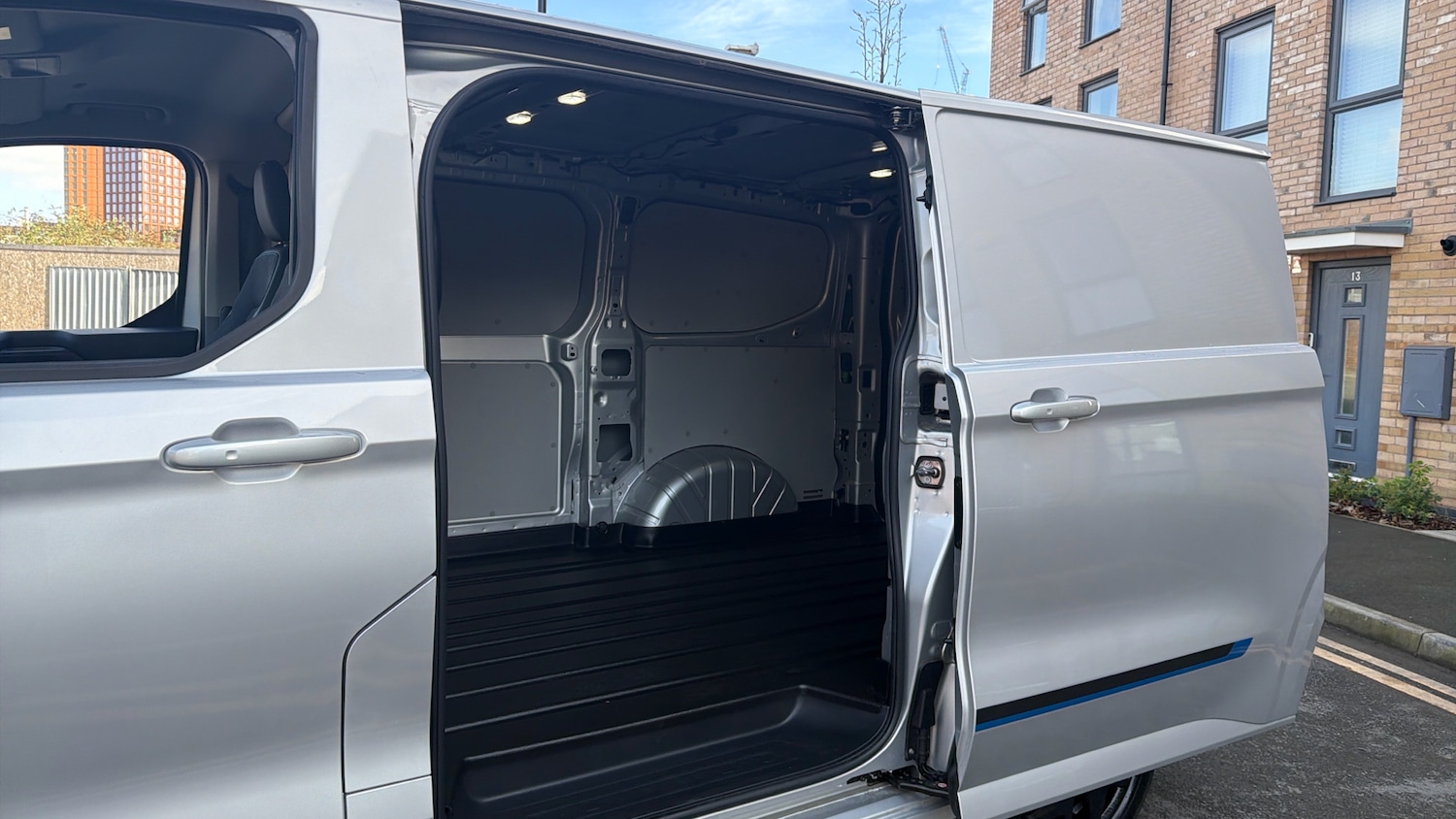 Used Ford Transit Custom 2024 for sale - 77962182: Photo 5