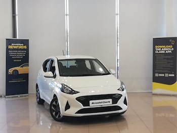 Used Hyundai i10 2024 for sale - 79006531: Photo