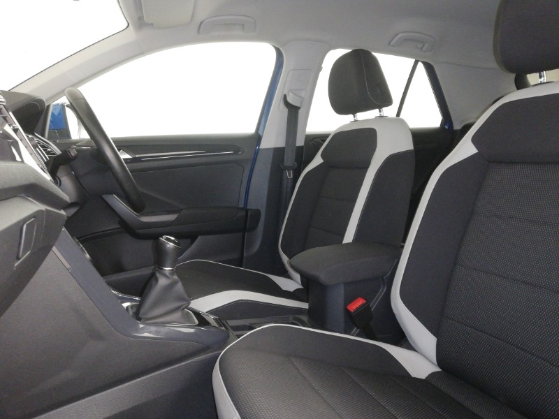 Used Volkswagen T-Roc 2018 for sale - 77678537: Photo 5