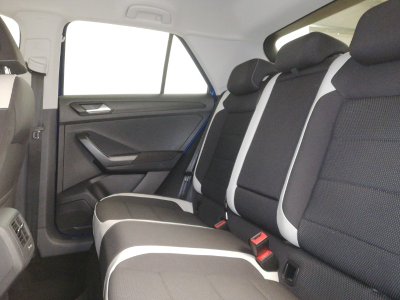 Used Volkswagen T-Roc 2018 for sale - 77678537: Photo 6