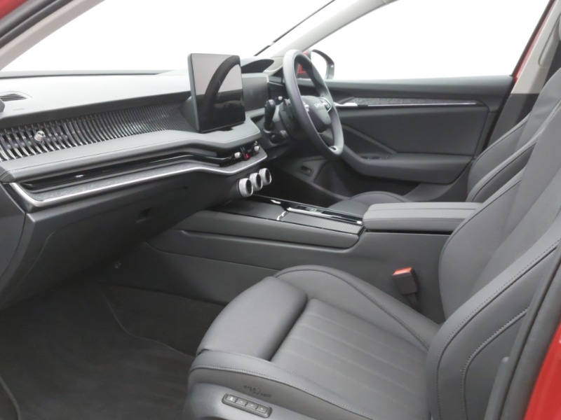 Used Skoda Superb 2025 for sale - 76860681: Photo 5