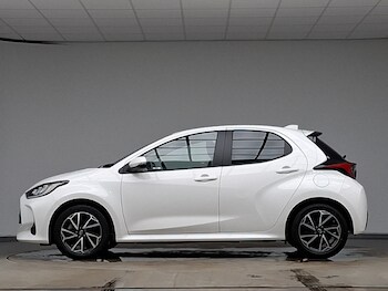 Used Toyota Yaris 2023 for sale - 78861120: Photo