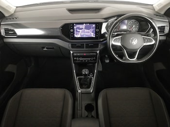 Used Volkswagen T-Cross 2022 for sale - 76325547: Photo