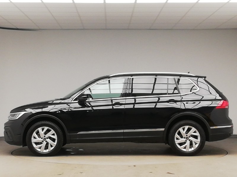 Used Volkswagen Tiguan Allspace 2023 for sale - 76970519: Photo 4