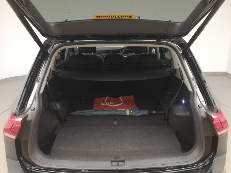 Used Volkswagen Tiguan Allspace 2023 for sale - 76970519: Photo 8