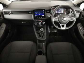 Used Renault Clio 2023 for sale - 74902236: Photo