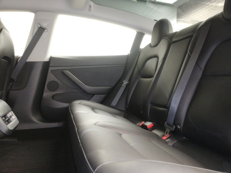 Used Tesla Model 3 2021 for sale - 77615039: Photo 6