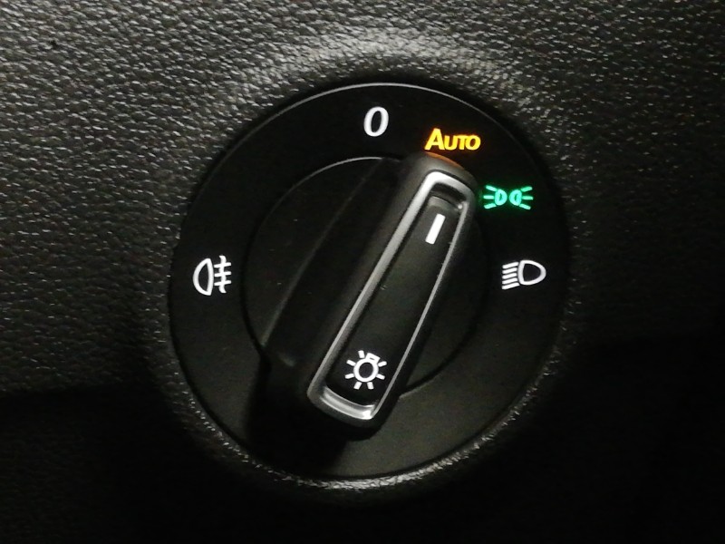 Used Volkswagen T-Roc 2019 for sale - 76450911: Photo 19