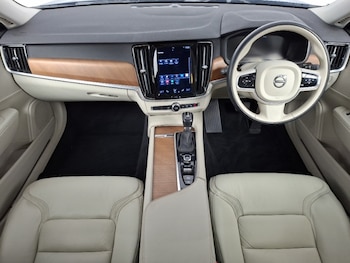 Used Volvo S90 2017 for sale - 78880614: Photo