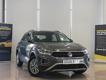 Used Volkswagen T-Roc 2024 for sale - 78983986: Photo