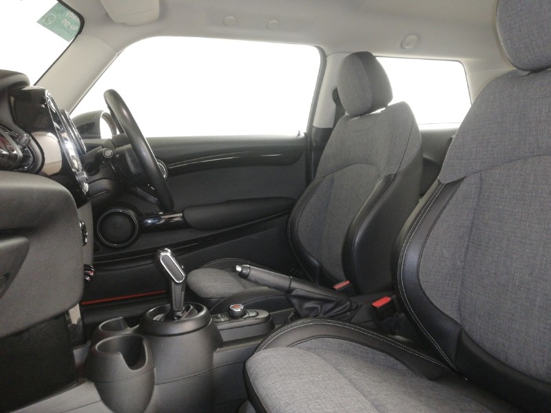 Used MINI Hatch 2018 for sale - 76567342: Photo 5