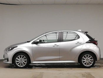 Used Toyota Yaris 2023 for sale - 77466580: Photo