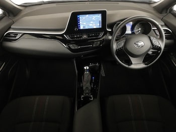 Used Toyota C-HR 2022 for sale - 77832399: Photo