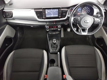 Used Kia Stonic 2018 for sale - 78013747: Photo