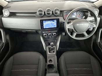 Used Dacia Duster 2024 for sale - 78945516: Photo
