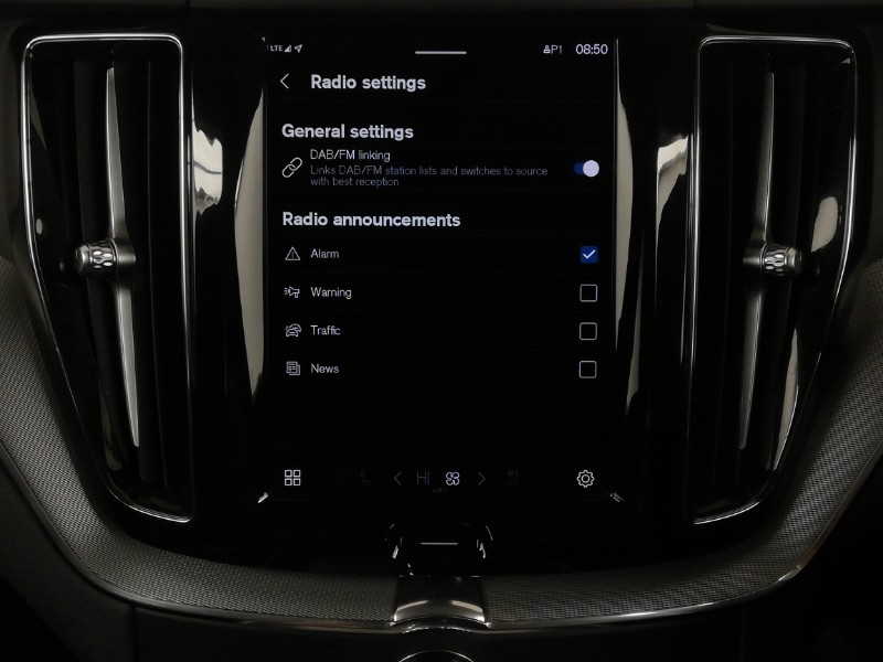 Used Volvo XC60 2023 for sale - 77252438: Photo 13