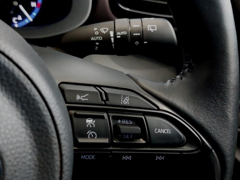 Used Toyota Yaris Cross 2023 for sale - 77933300: Photo 17