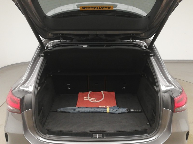 Used Mercedes-Benz EQA 2022 for sale - 76687865: Photo 8