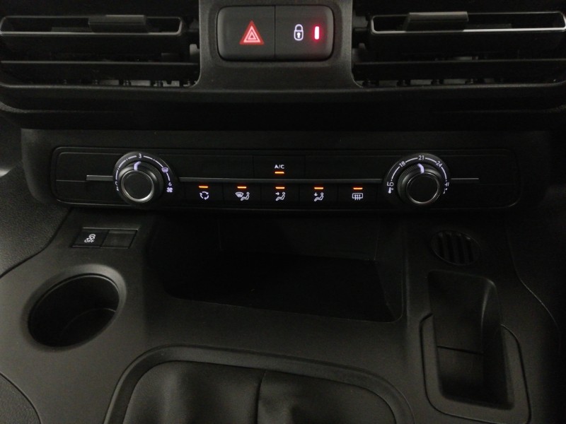 Used Vauxhall Combo Life 2019 for sale - 76893842: Photo 16