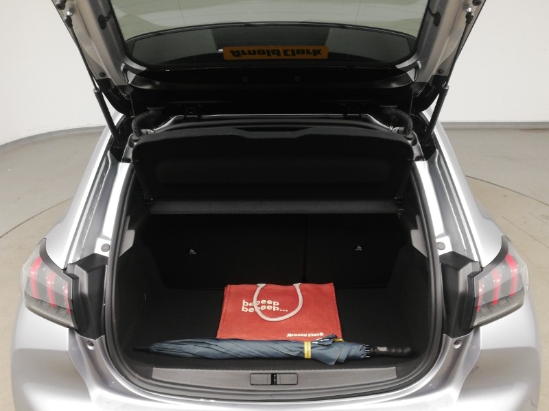 Used Peugeot 208 2023 for sale - 76221595: Photo 8