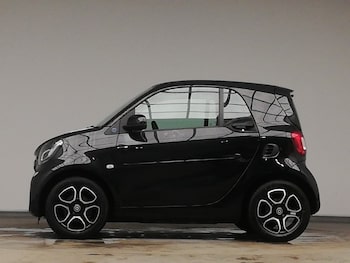 Used smart fortwo 2019 for sale - 77299465: Photo