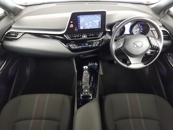 Used Toyota C-HR 2023 for sale - 78460711: Photo