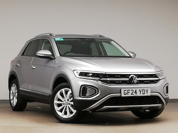 Used Volkswagen T-Roc 2024 for sale - 75542442: Photo