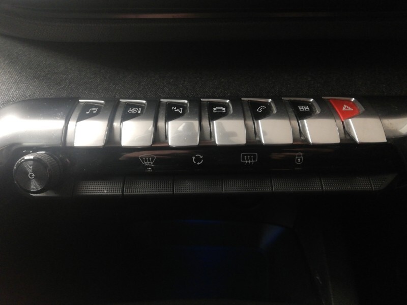 Used Peugeot 3008 2018 for sale - 77273212: Photo 15