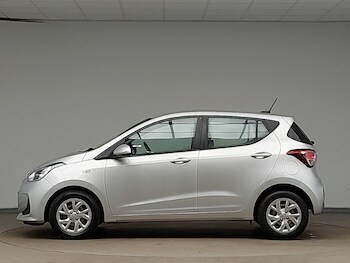 Used Hyundai i10 2018 for sale - 78440768: Photo