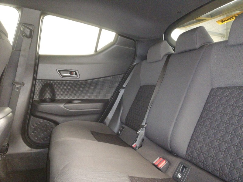 Used Toyota C-HR 2020 for sale - 77209538: Photo 6