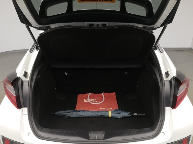 Used Toyota C-HR 2020 for sale - 77209538: Photo 8