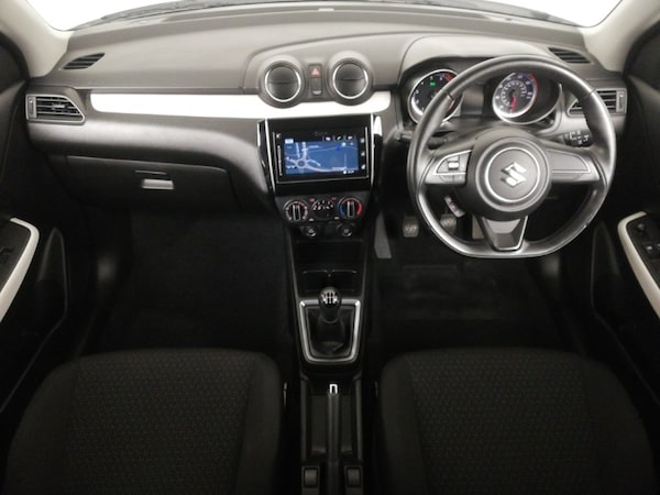 Used Suzuki Swift 2018 for sale - 76213523: Photo 2